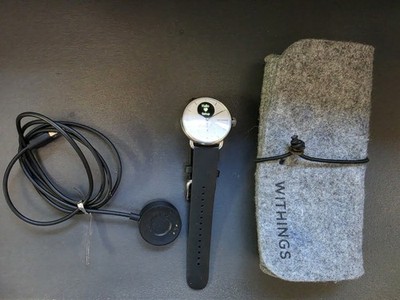 READ Withings Scanwatch HWA09 Hybrid Smartwatch Works, weak