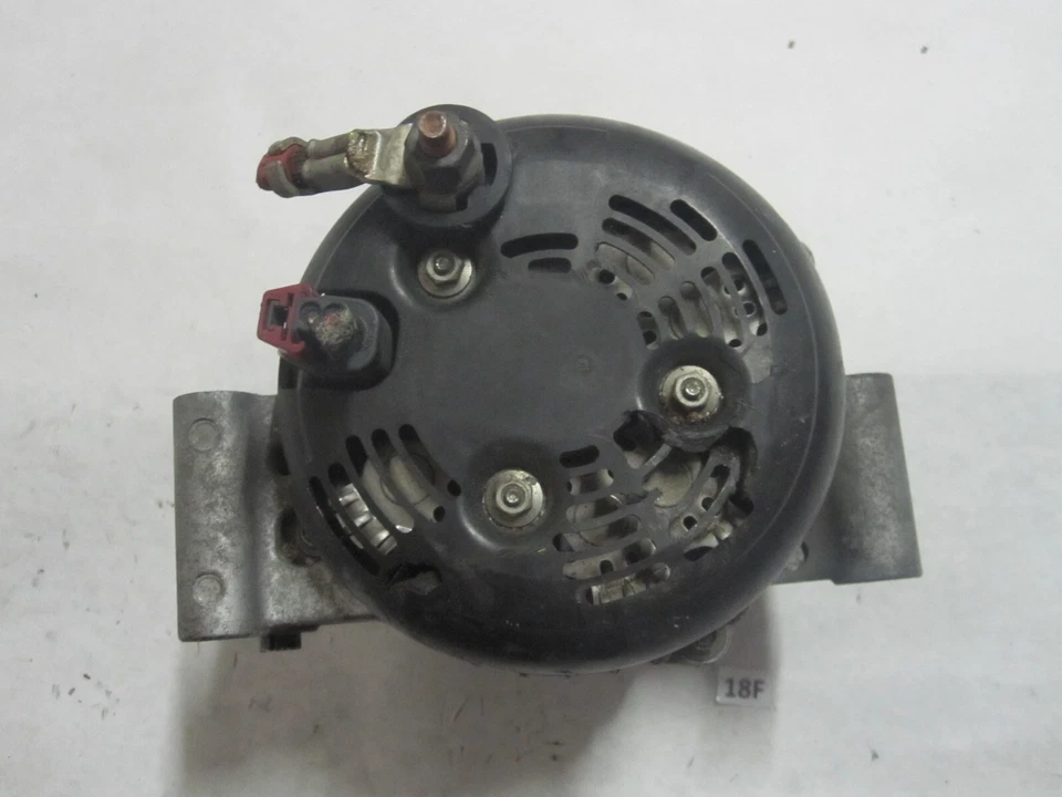 Jeep Grand Cherokee 2011-2015 motor 3,6 L alternador generador Denso OEM Foto 2 de 4