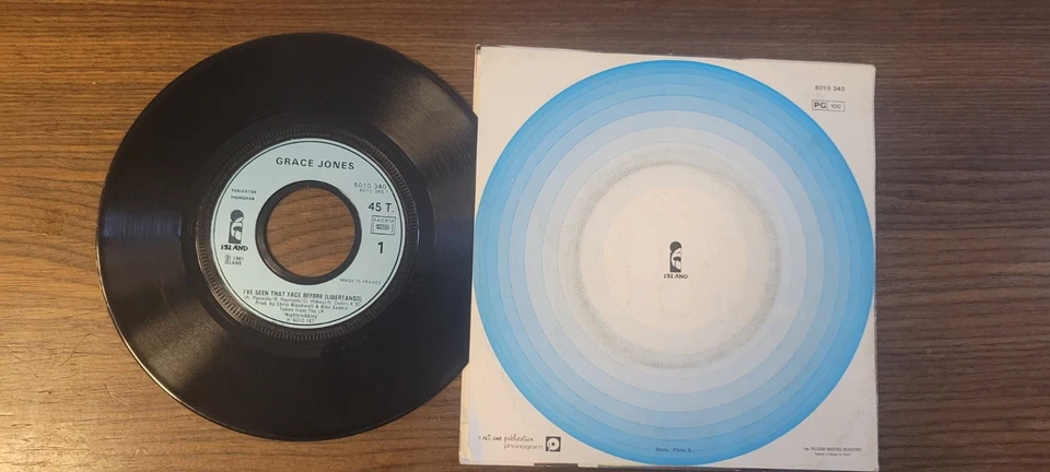 Disque 45 Tours vinyle 7" Grace Jones I've Seen that face before 1981 funk synth - Photo 2/3
