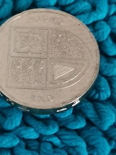 Collectible £1 British Coin Shield Of the Royal Arms 2014