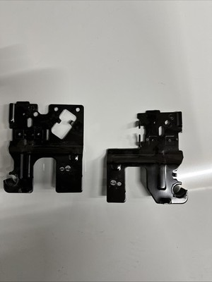 Samsung OEM Upper Door Hinge Set   RF30BB6600QLAA Bespoke ReFrigerator