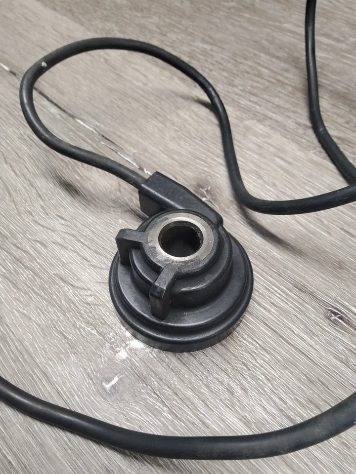 06 03-06 Suzuki Burgman 400 AN400 2006 rueda delantera velocímetro sensor Speedo  Foto 4 de 4