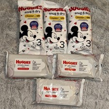 Huggies Snug  Dry Diapers size 3 x 9 and Simply Clean Wipes x 120 Lot Baby