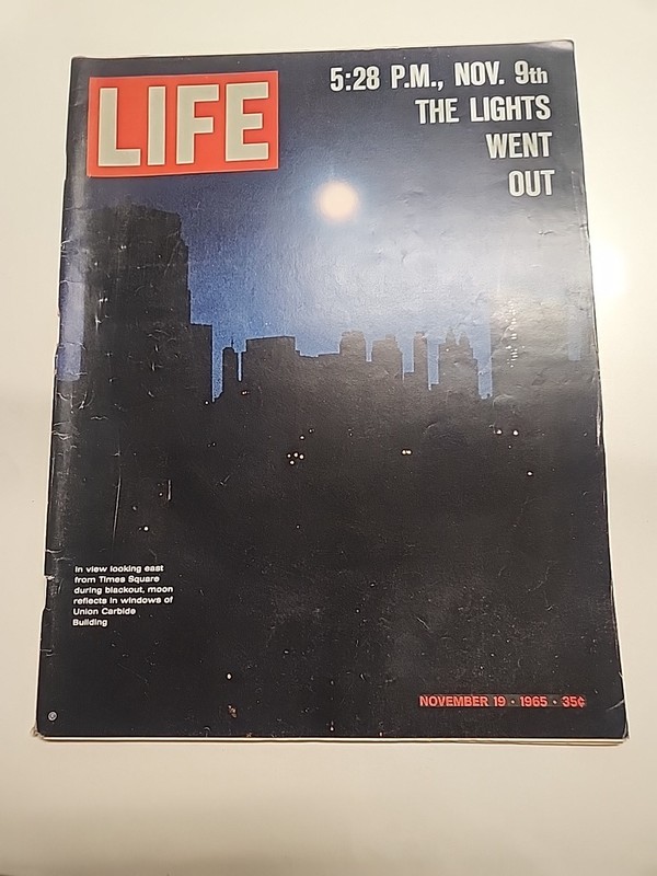Life Magazine November 19 1965  Anniversary Birthday Present Blackout 