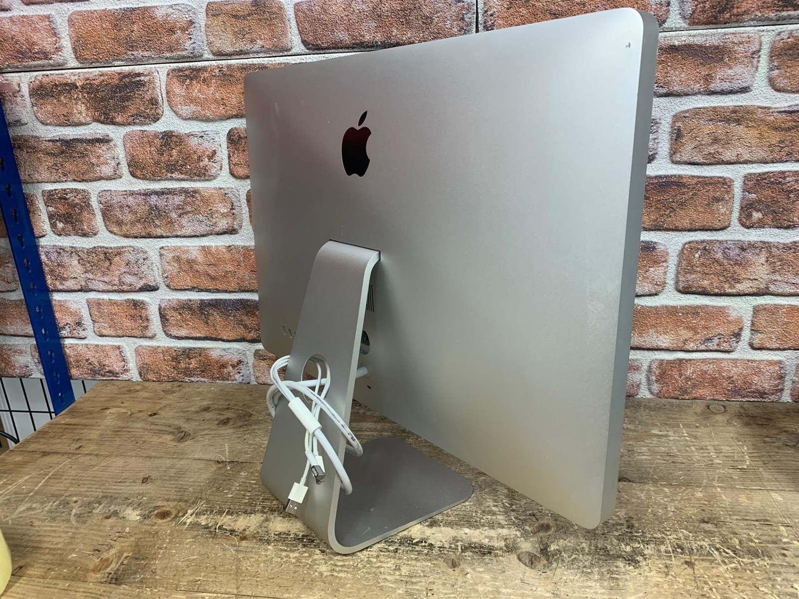 Apple iMac Cinema Display A1267 24" LED Monitor B Grade 1376477 | eBay