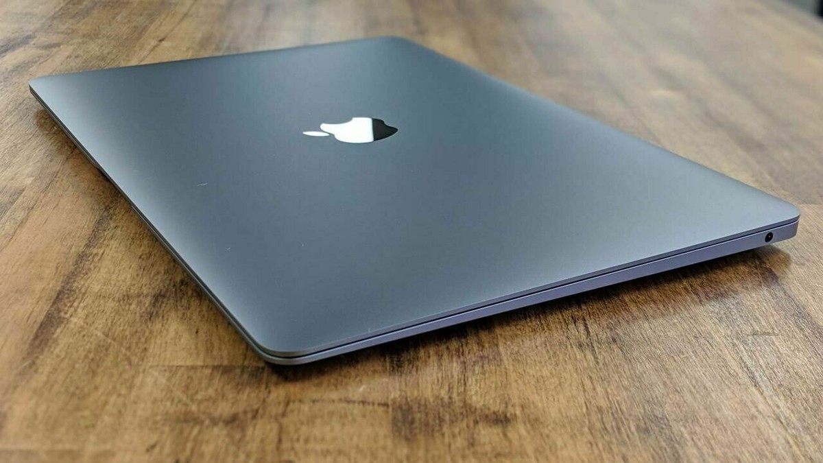 2020 Apple MacBook Air 13 2020 Apple MacBook Air 13