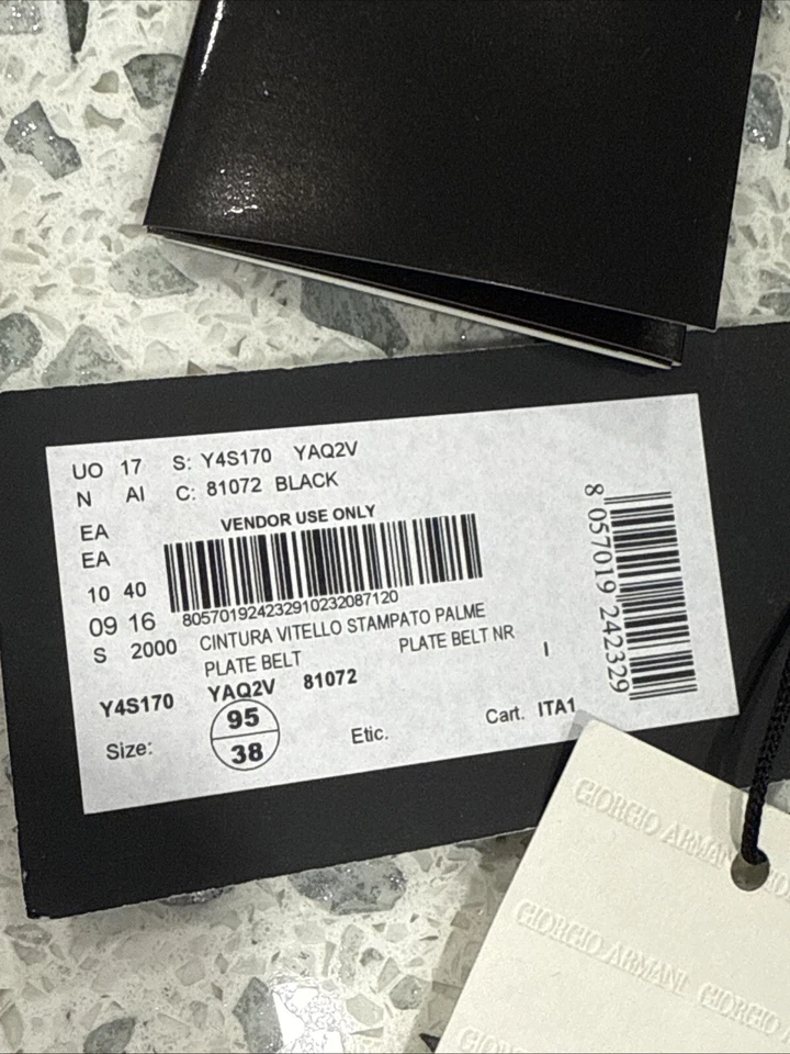 Cinturón de cuero negro con logotipo Emporio Armani para hombre talla 95 38 Foto 3 de 4