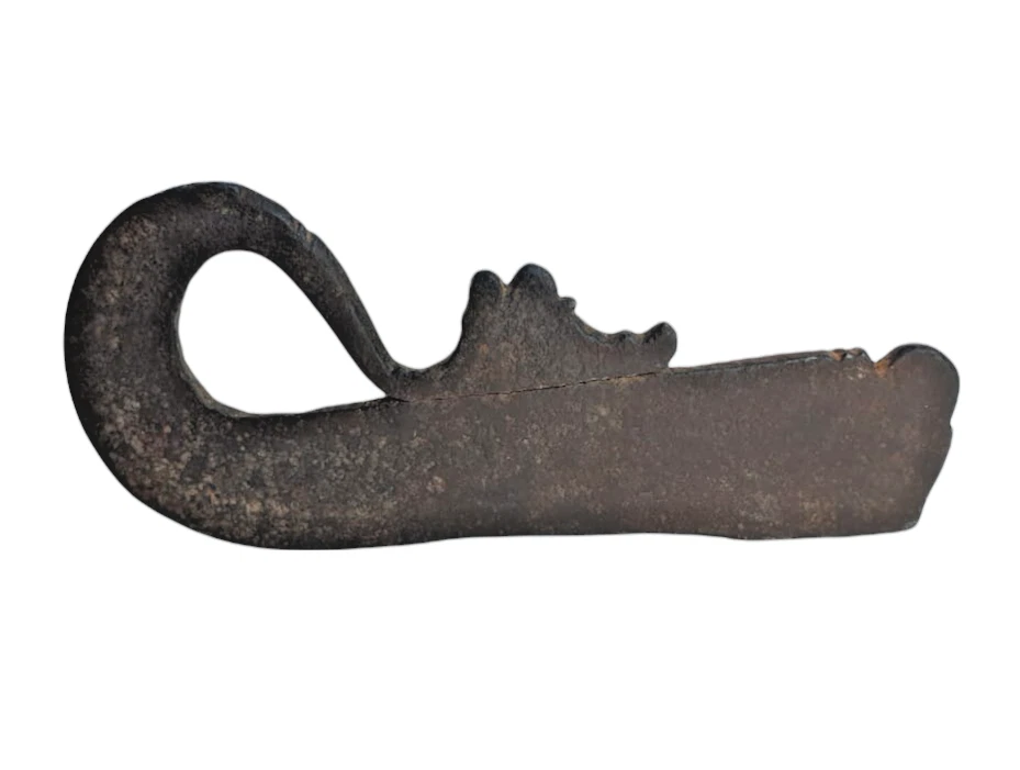 Antiguo hierro antiguo vintage de 1800 hecho a mano raro forma de dragón único atacante de incendios Foto 3 de 4