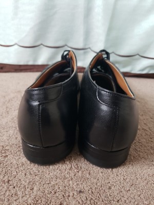 Kidskin Perforated Straight Tip Blucher Shoe