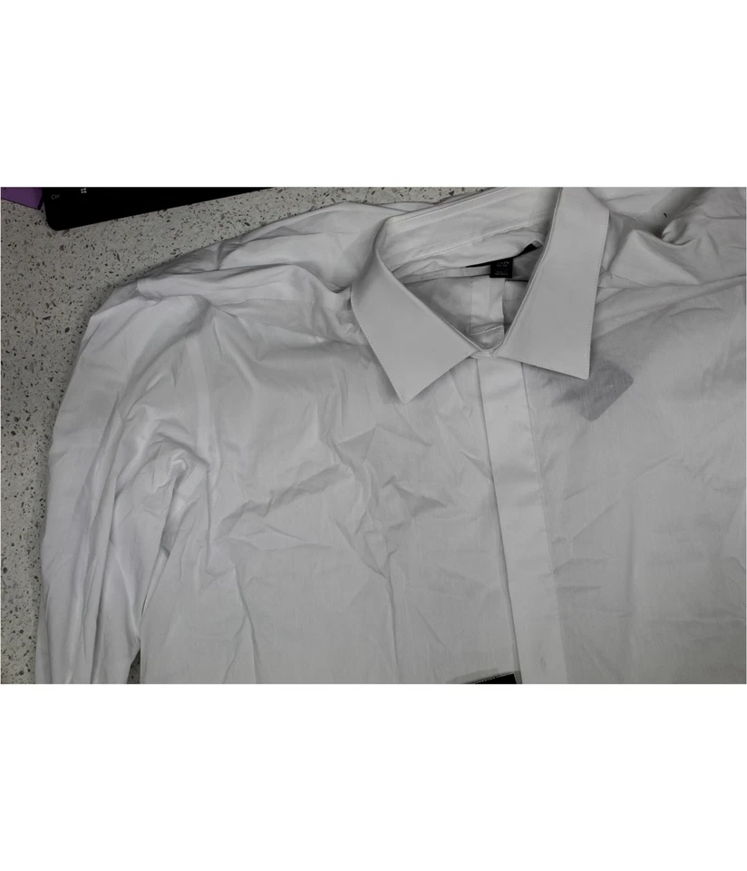 Camisa de Vestir Alfani Convertible Puño Blanca 17"-17.5" Cuello 34"-35" Manga Foto 2 de 3