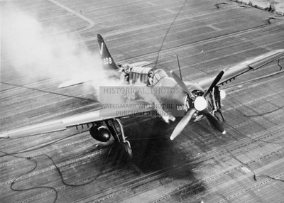 DAMAGED CURTISS SB2C-4E HELLDIVER USS TICONDEROGA 1945 5X7 PHOTO