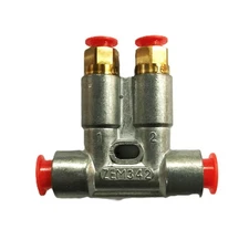 Bijur 2-Outlet Oil Injector Valve ZEM342 NOS