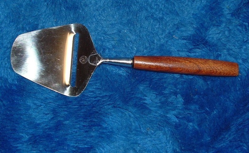 Vintage KN Karlsson & Nilsson Cheese Slicer Plane Server Stainless Sweden