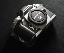 RARE Silver Olympus OM-D E-M1 16.3MP Mirrorless Digital Camera Body