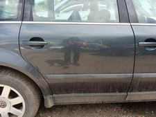 VW PASSAT Variant B5 3B6 Tür hinten rechts 1.90 Diesel 96kw 2001 36101175