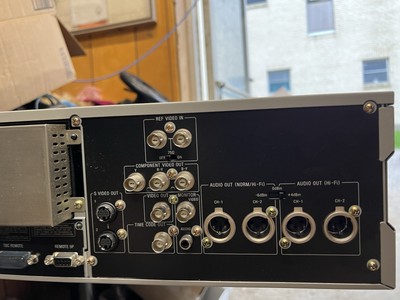 Sony SVO-5800 S-VHS Pro Editing Video Cassette Recorder, VCR