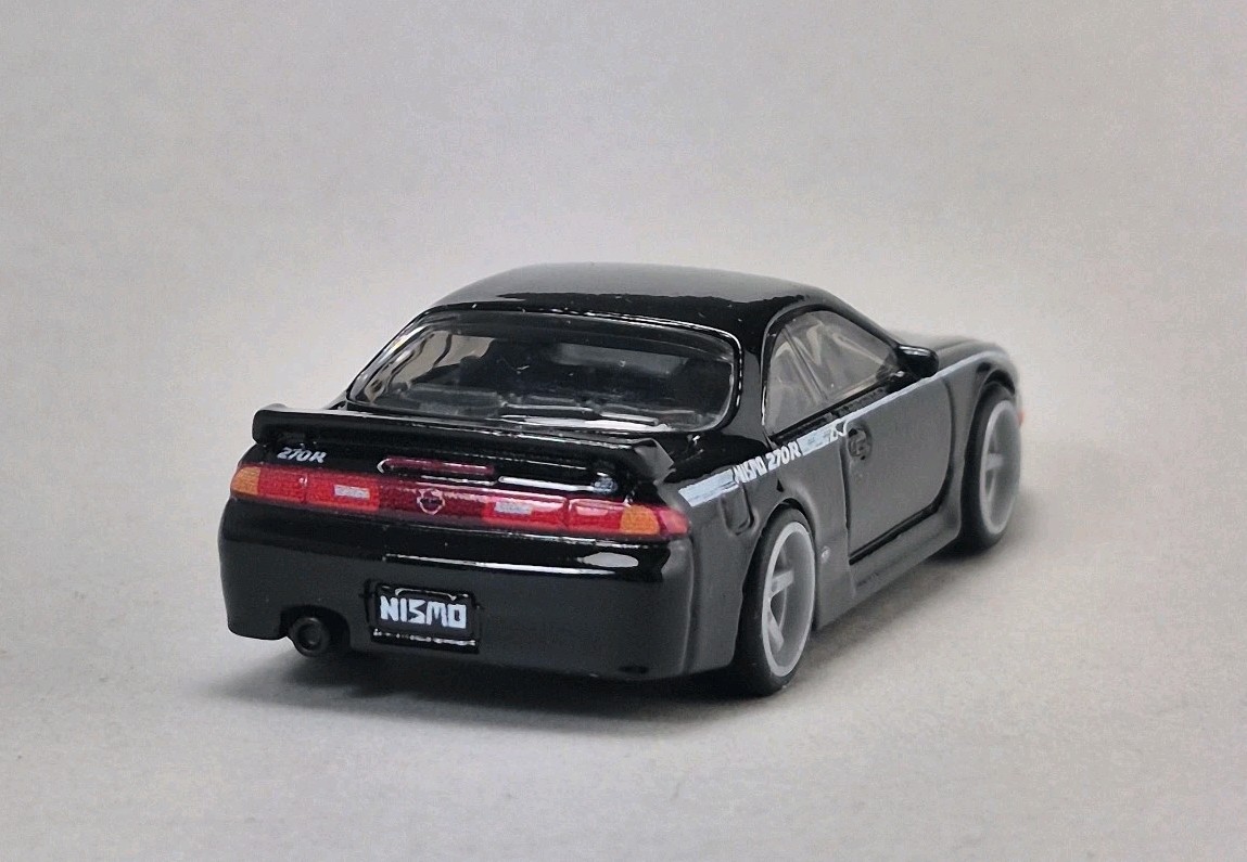 1994 NISMO 270R S14 Diorama Collectible DieCast Model Car 1:64