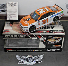 2017 Ryan Blaney Omnicraft Quick 1/24 Lionel Racing NASCAR Diecast Autographed