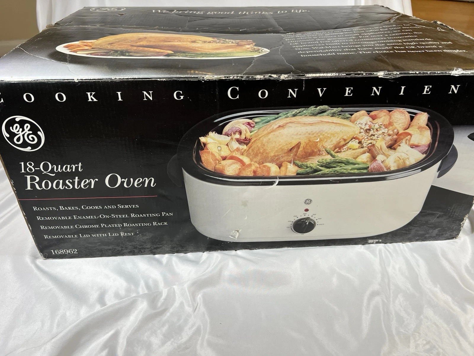 GE Cooking Conveience 18 Quart Roaster Oven 168962 NEW Open Box