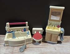Vintage 1999 Fisher Price Loving Family Bathroom Set Toilet Bathtub  Vanity
