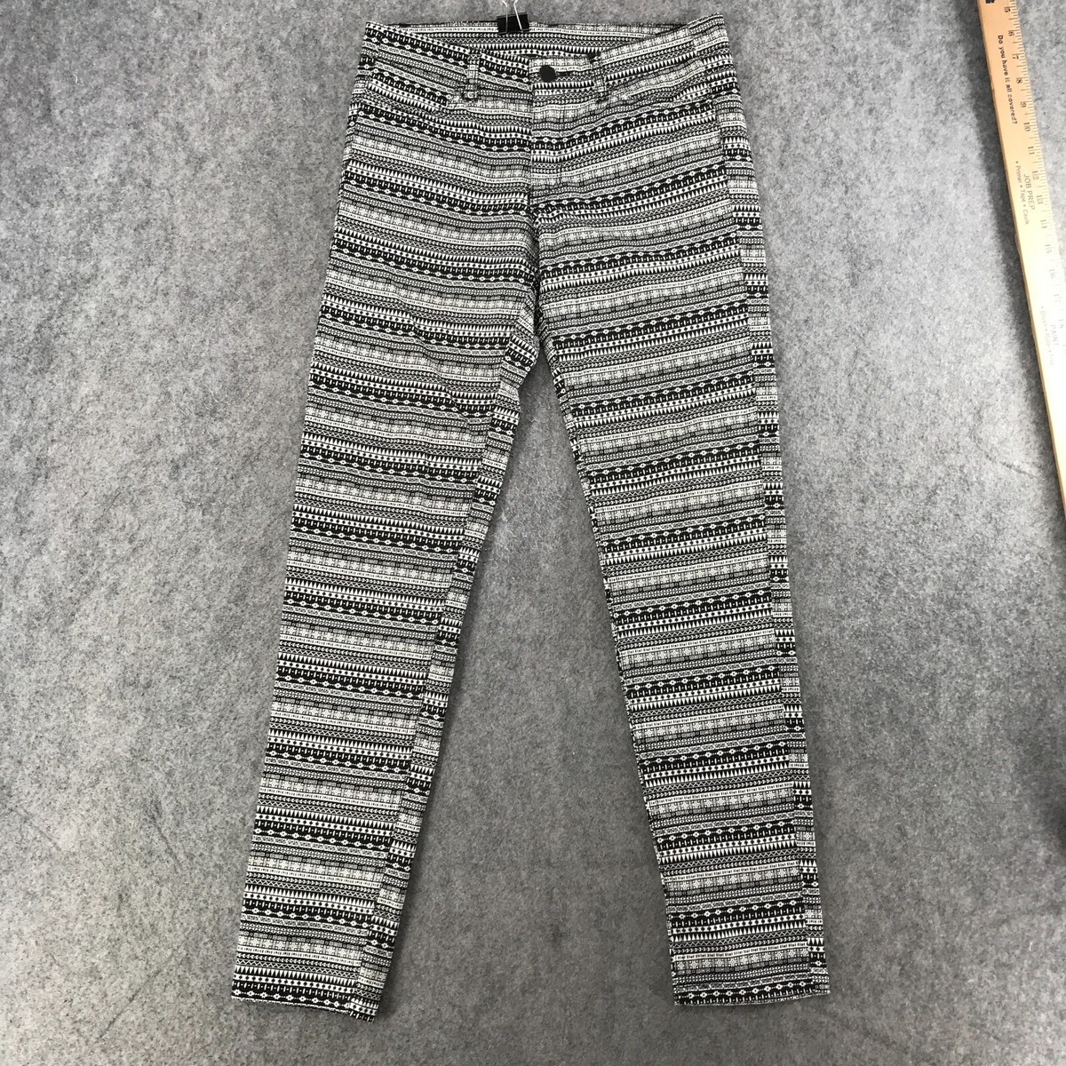 Divided by H&M Pants Womens Size Black White Aztec Print Slim