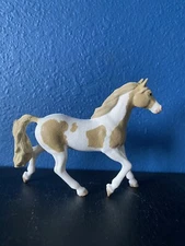 Schleich PAINT MARE Pinto Horse 2018 Horse Figure 13884
