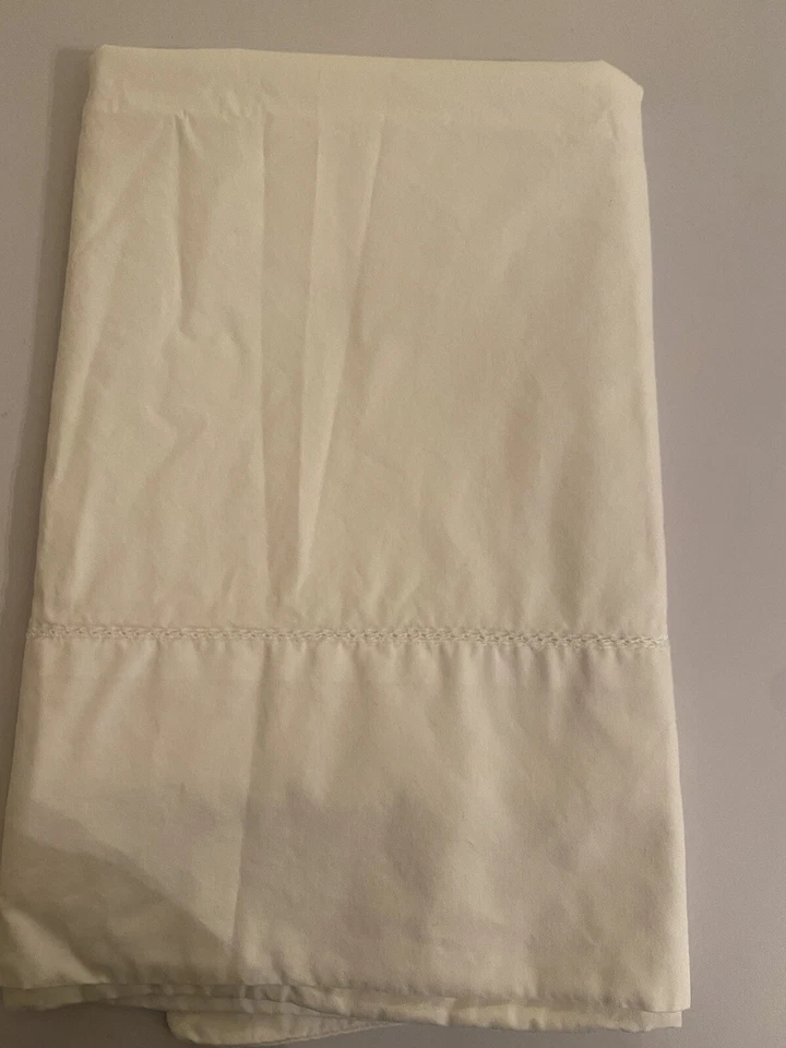 LAURA ASHLEY "LIFESTYLES" ONE KING PILLOWCASE WHITE 100% Cotton Hemstitched EUC - Image 2 of 4
