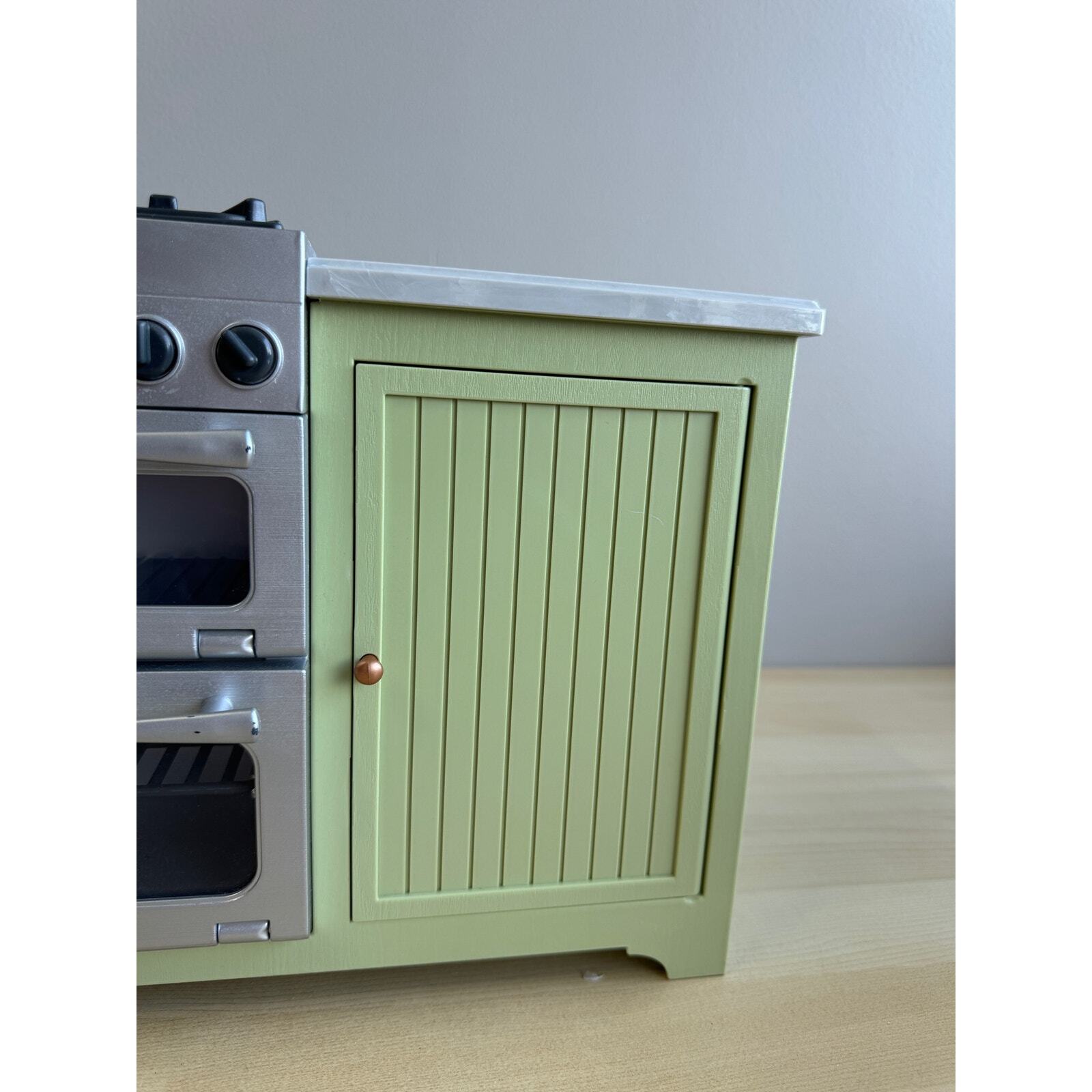 American girl doll Blaire Farm Restaurant Kitchen Stove Green