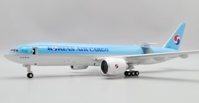 1:200 JC Wings Korean Air Cargo B777F Passenger Airplane Diecast