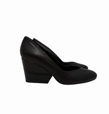 Robert Clergerie Tessy Pump Shoe Black Leather US 7.5 NWT $550