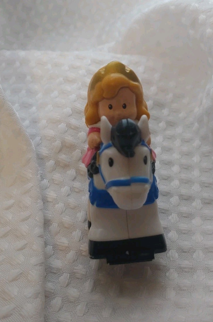 4 Disney Little People Klip Klops 3 Princess. And  RARE  Prince Eric  READ Used