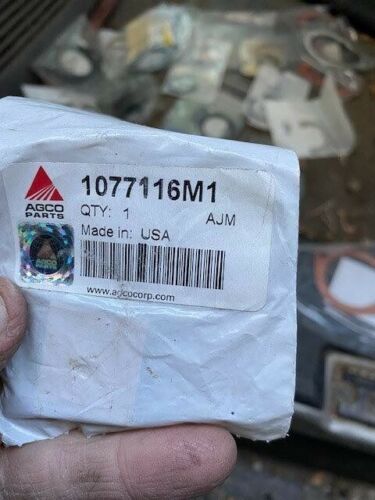 1077116M1 AGCO OIL SEAL - Picture 2 of 2