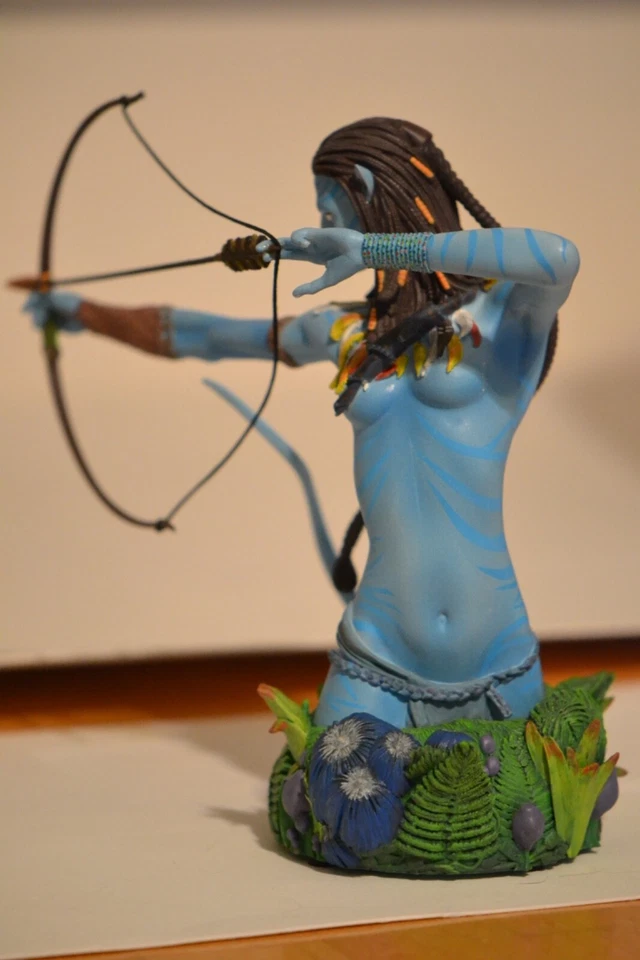 Mini Busto Estatua Gentle Giant AVATAR Neytiri Edición Limitada # 516 de 2750 con Caa Foto 3 de 4