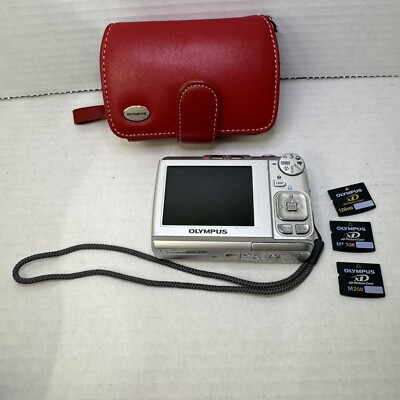 Olympus FE-310 8.0MP Digital Camera - Tested Working W/case & 3 Picture Cards