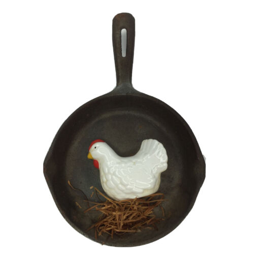 Painted Cast Iron Skillet Pan With Ceramic Chicken 3D Wall Decor - Picture 1 of 9
