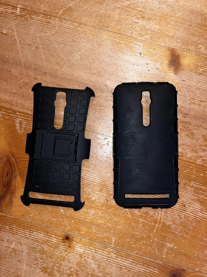 Asus Zenfone 2 - Argento - Schermo rotto, però era molto buono!! - Immagine 4 di 4