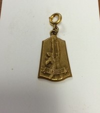 VINTAGE 1932 Basketball Medal Pendant Charm Golden Metal Engraved WE32