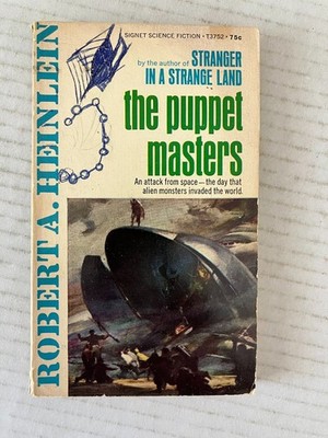 The Puppet Masters Robert A. Heinlein 1969 Signet Science Fiction Paperback