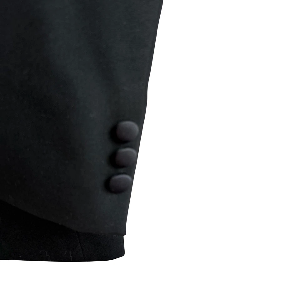 Chaqueta Esmoquin Yves Saint Laurent Para Hombres 46R Negra Lana Pico Solapa 1 Botón EE. UU. Foto 4 de 4