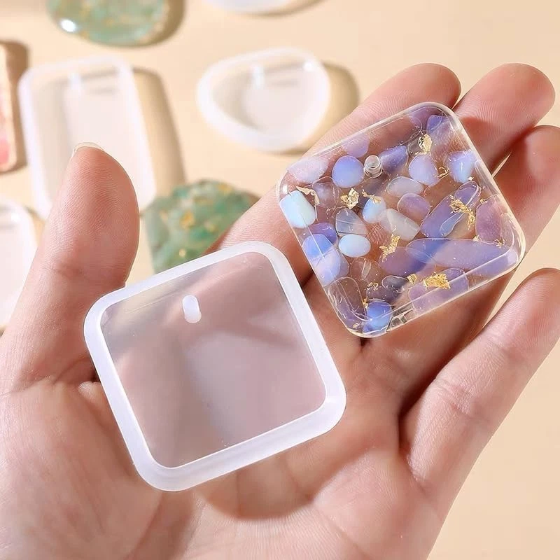 Moldes cuadrados para fundición de joyas, colgante de silicona semitransparente 20 piezas Foto 2 de 4