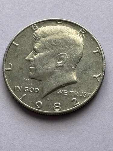 1982 P Kennedy Half Dollar (1) Clad Coins Circulated Very Nice!  N 543
