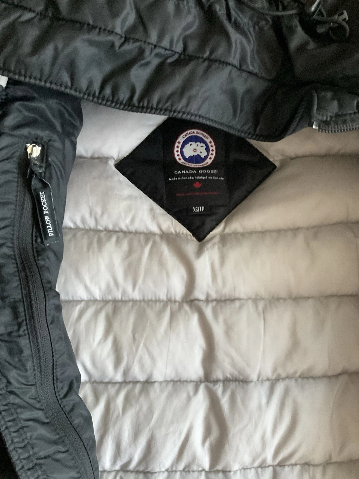 Giacca con cappuccio Canada Goose Camp taglia M nera