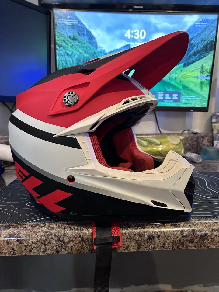 bell moto 9 Foto 2 de 4