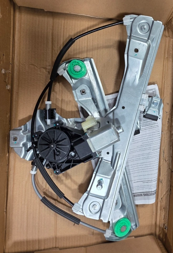 Conjunto de motor y regulador de ventana eléctrica Dorman para Chevrolet Volt 11-14 Foto 3 de 4