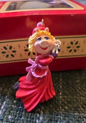 NIB Jim Henson's Muppets Miss Piggy's Waltz Ornament Carlton Cards Heirloom - Picture 3 of 4