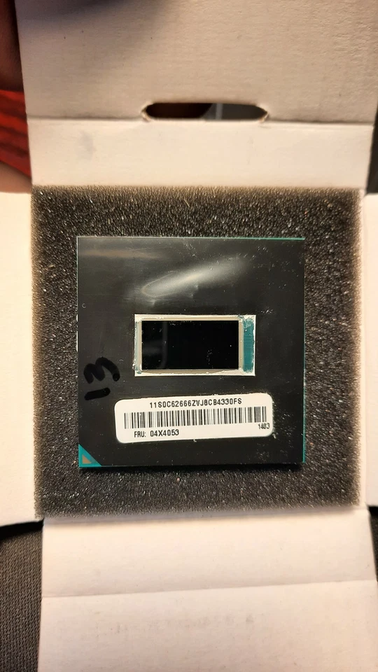  Intel Core i3-4000M 2.4GHZ 3MB CACHE Socket G3 -USED - Image 2 of 4