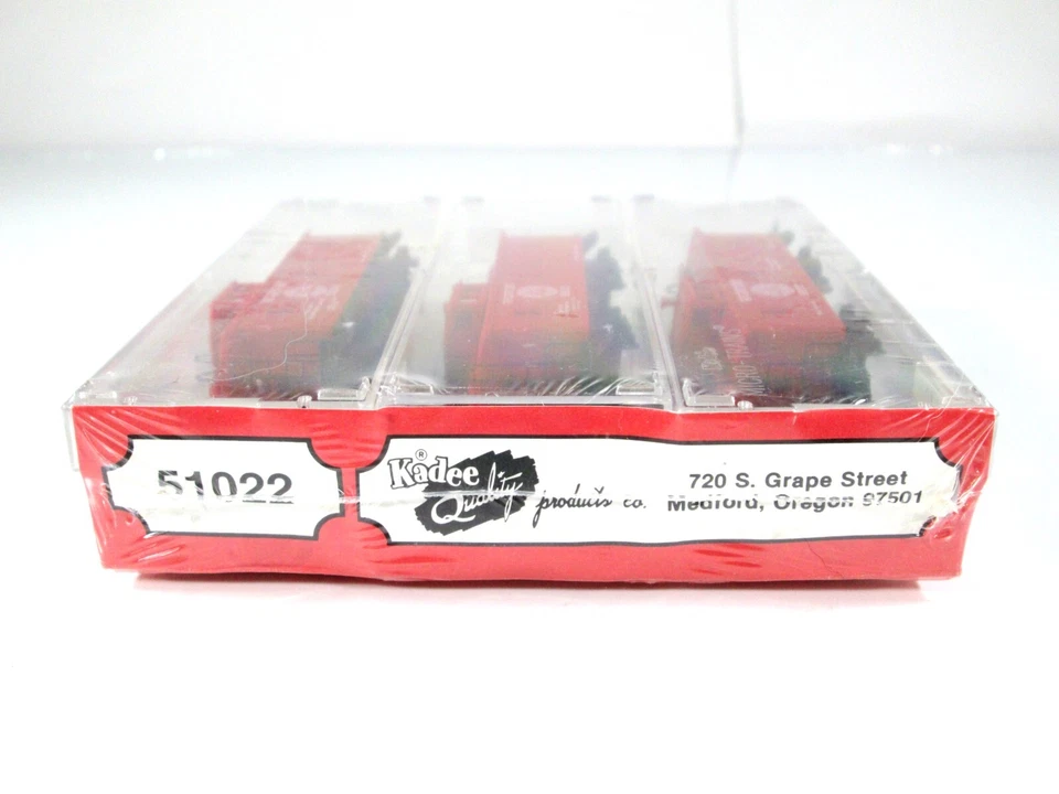 N Scale ***SEABOARD*** 34' Wood Caboose 3-Pack - Kadee Micro Trains 51022 **RARE - Image 2 of 4