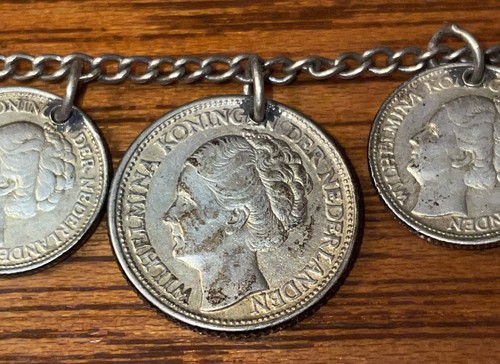 Vintage 1944 Silver Charm Bracelet 25 & 10 Cent Coins Netherlands Dutch WWII - Picture 4 of 7