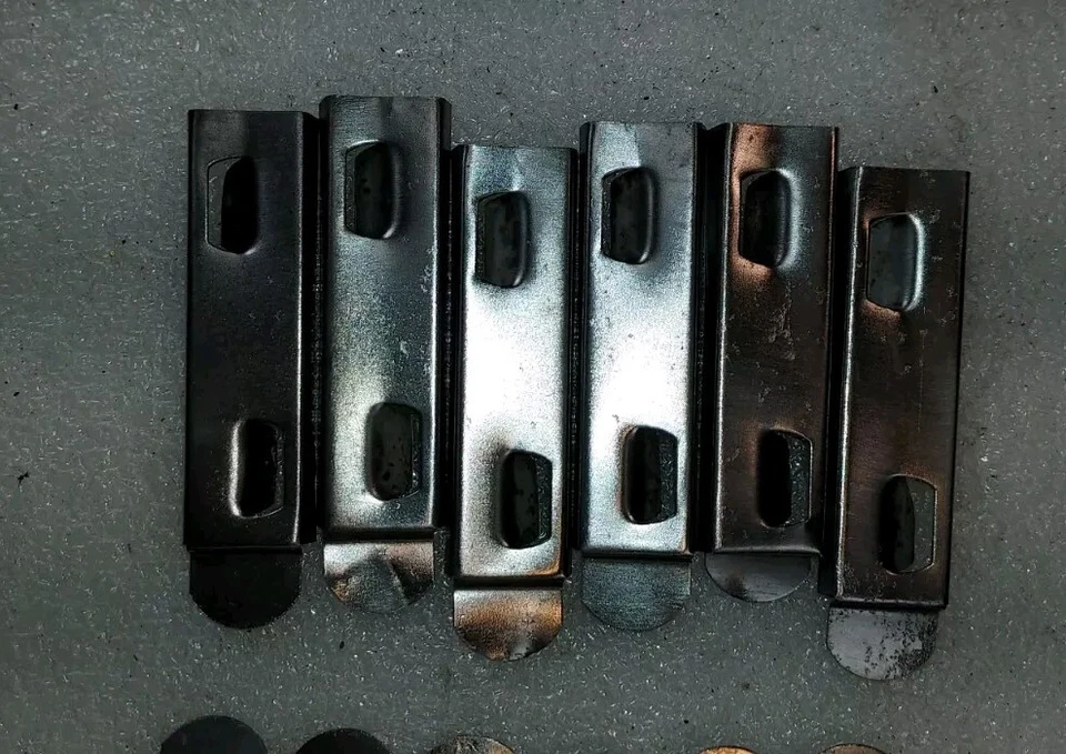 Lionel O gauge track clips lot of 12 - Image 4 of 4