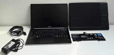 Fujitsu Lifebook U772 inkl. Ersatzakku, Notebook-Case, Netzstecker